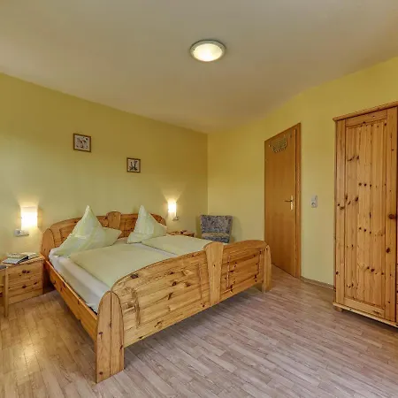Weghofer F**** Apartment